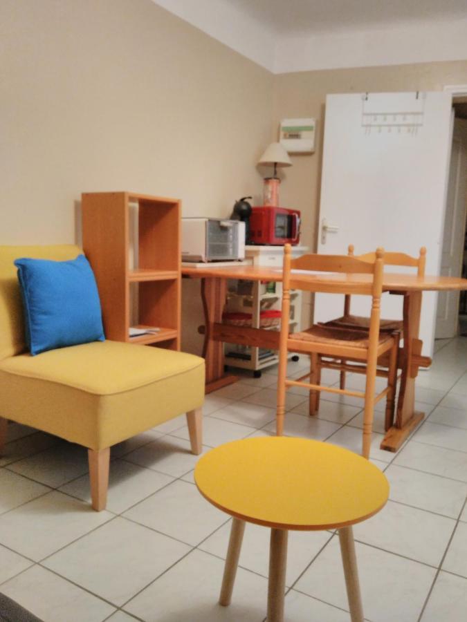 Beaucaire Studio Appartement Buitenkant foto