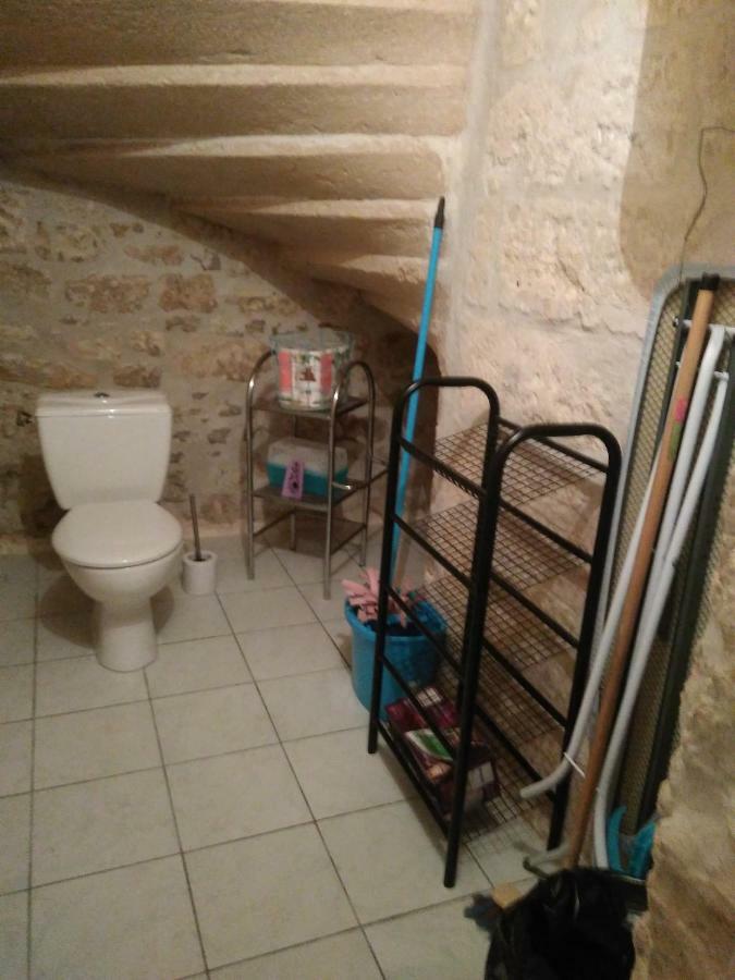 Beaucaire Studio Appartement Buitenkant foto
